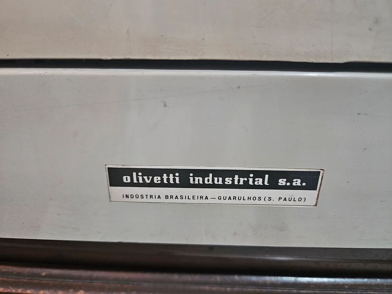 Maquina de escrever OLIVETTI - Foto 4