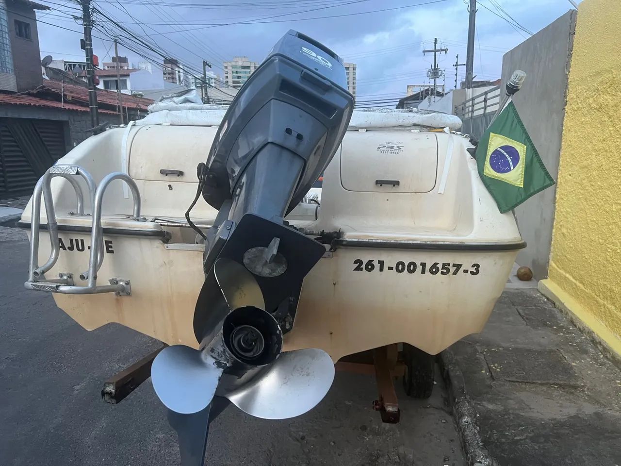 Lancha marca baleoo, motor 90 com 40 hrs, 8+1 - Foto 7