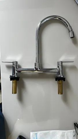 Torneira cromada Docol com misturador