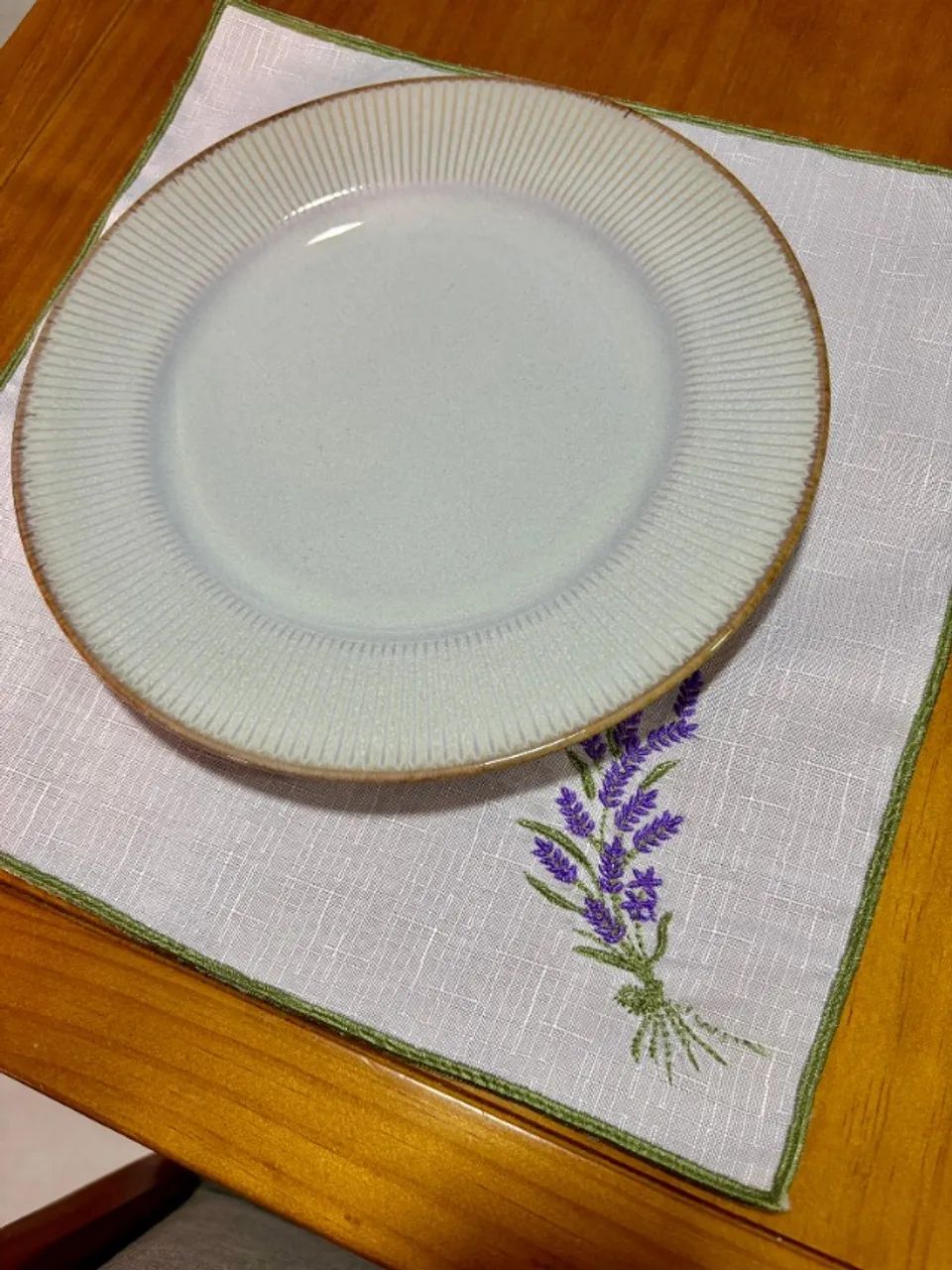 04 Jogos Americanos Bordados Lavandas Ou Guardanapos
