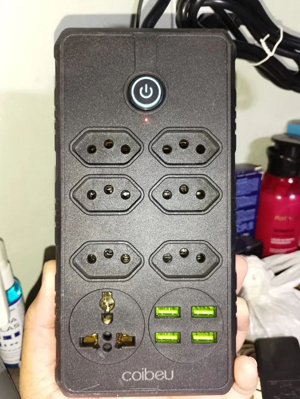 Filtro De Linha 6 Tomadas 4 USB 1 Tomada Universal Bivolt 110v/220v Coibeu - Foto 4