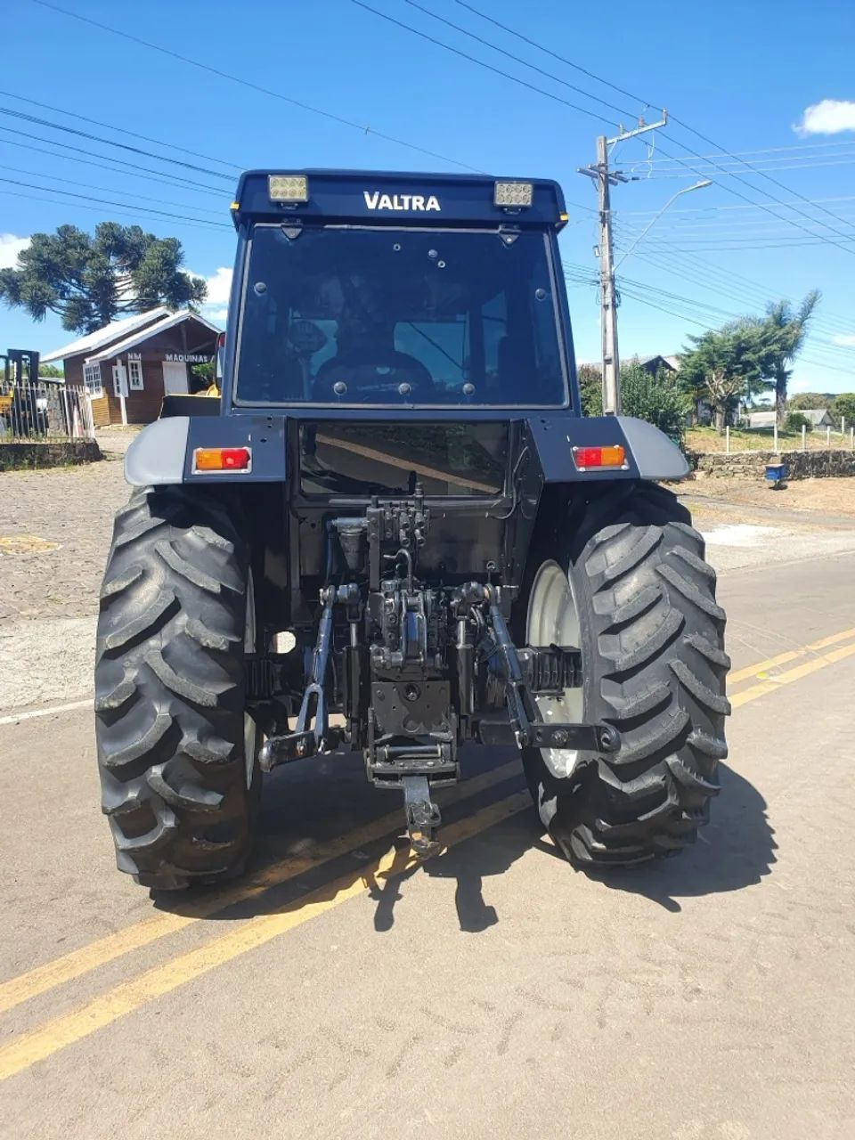 Trator Valtra BM100 - Foto 3