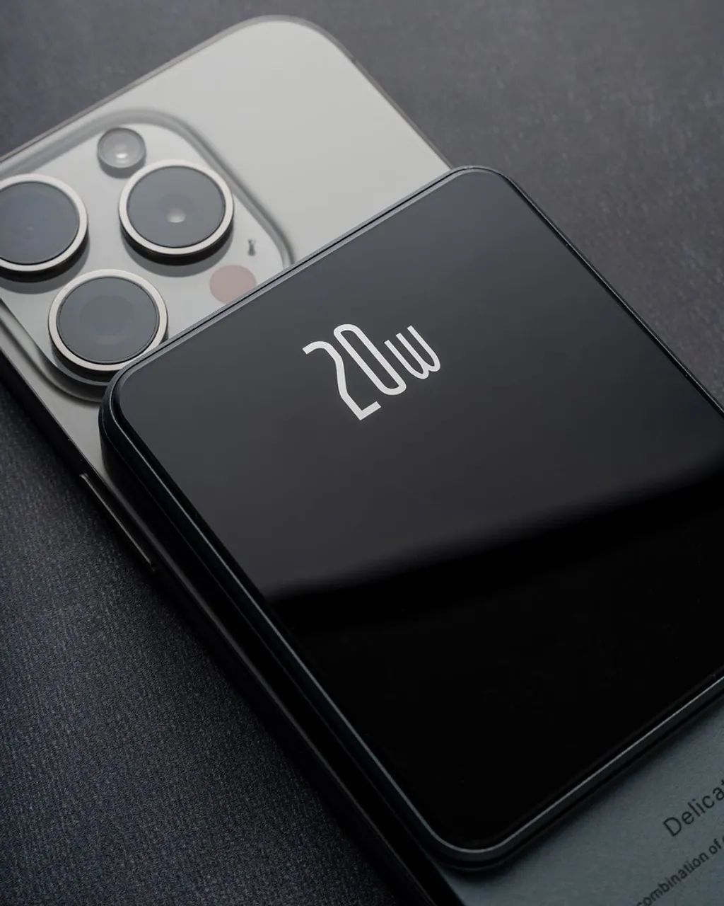 O carregador Powe Bank PD 20w com carregamento Magsafe  - Foto 5