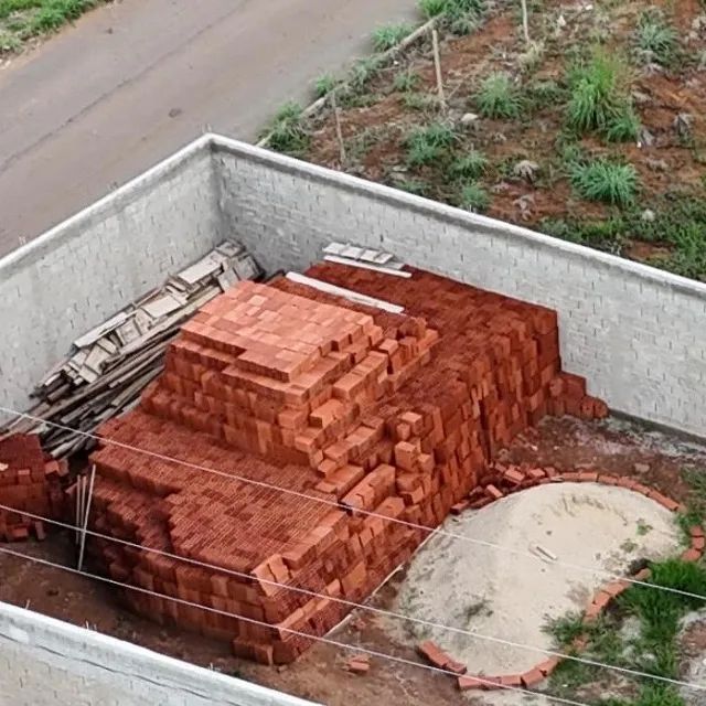 10 mil tijolos, Anápolis 64728760255619121