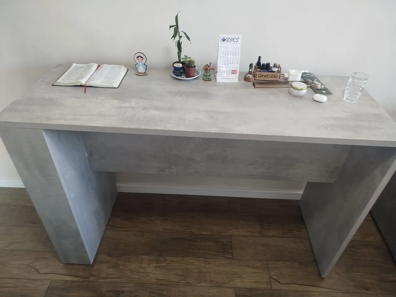 Balcão moderno cinza