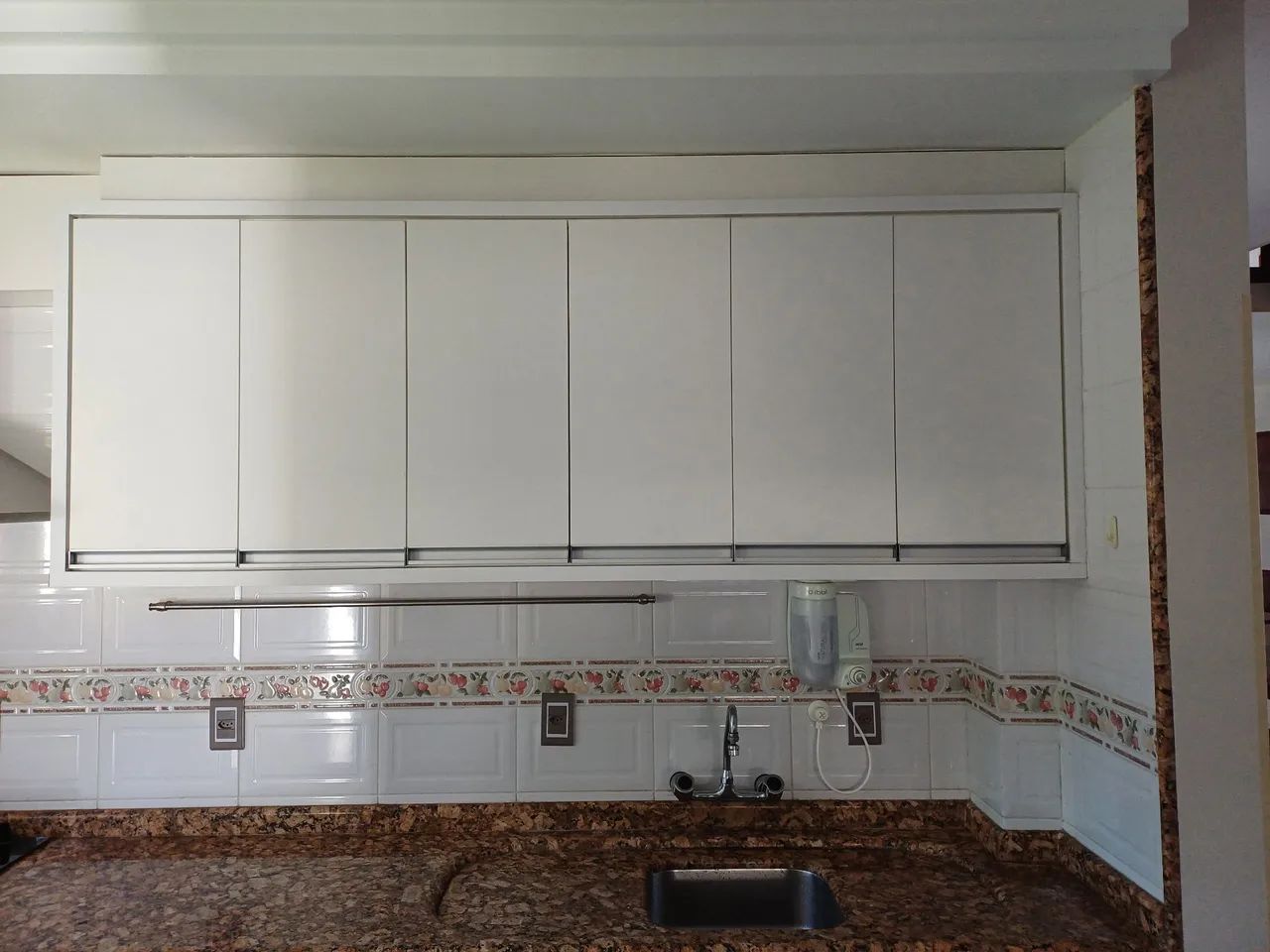 Cozinha Planejada Completa em MDF branco com granito - Excelente Oportunidade! - Foto 2
