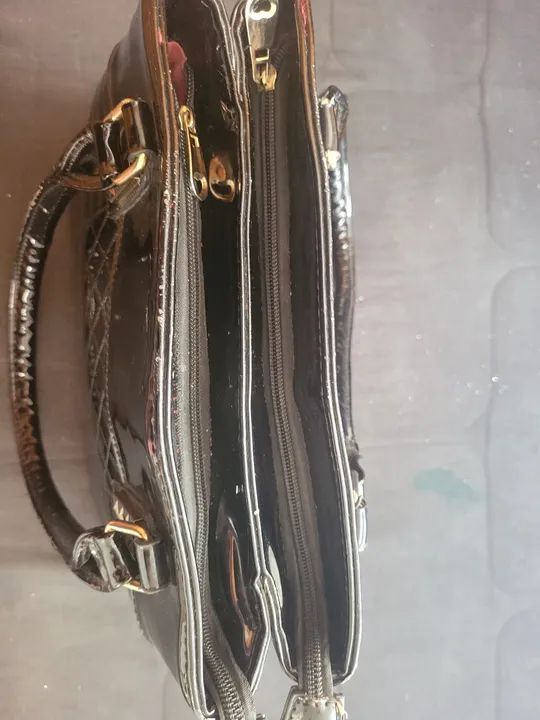 Bolsa feminina de mão preta - Foto 5