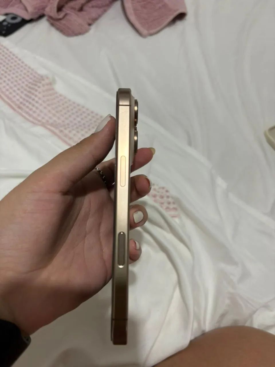 vendo iphone 16 pro  - Foto 3
