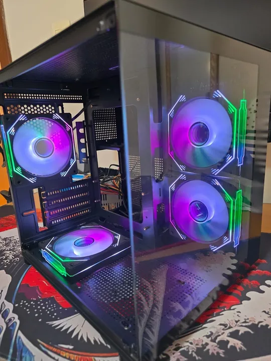 Gabinete Gamer Cubo 4 Fans RGB