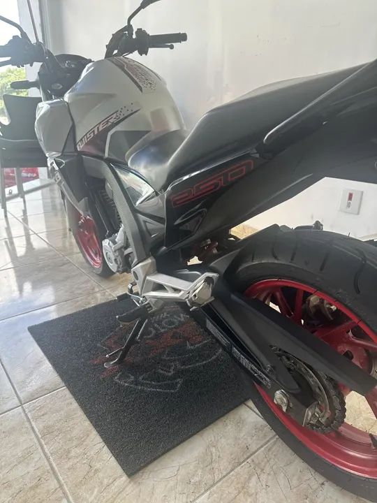 HONDA CB TWISTER 250F - Foto 4