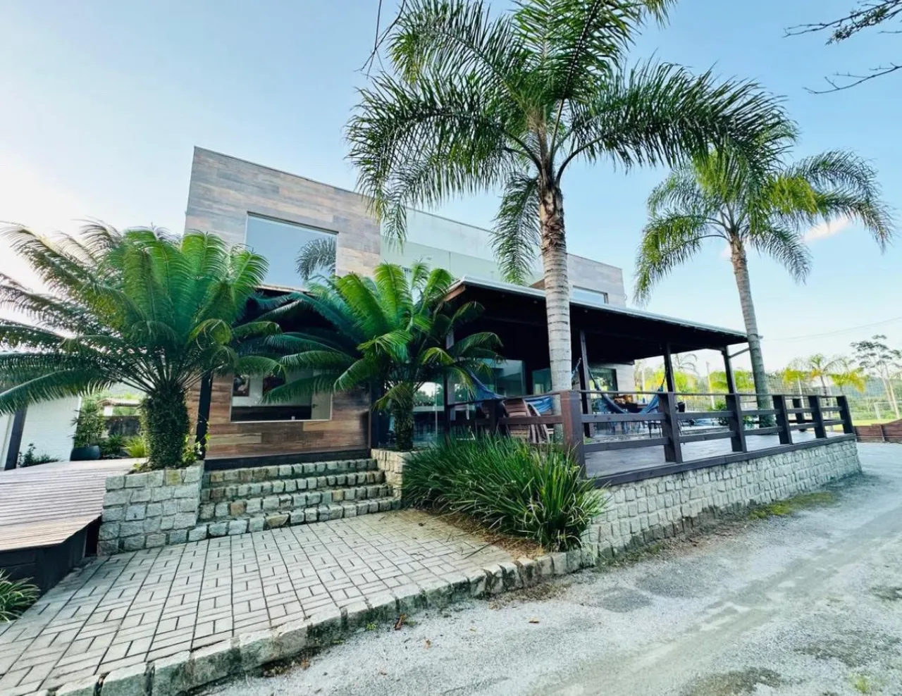 ALUGO LINDA CHÁCARA EM ITAPEMA-SC