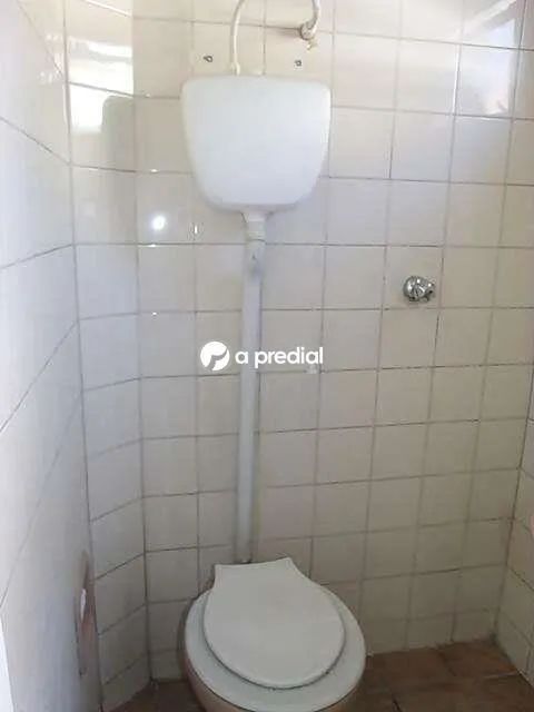 Sala com lavabo, quase esquina com Avenida Tristão Gonçalves. - Foto 4