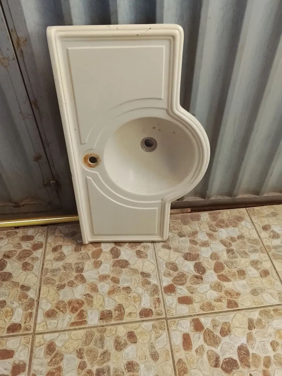 bathroom sink64319463496322121