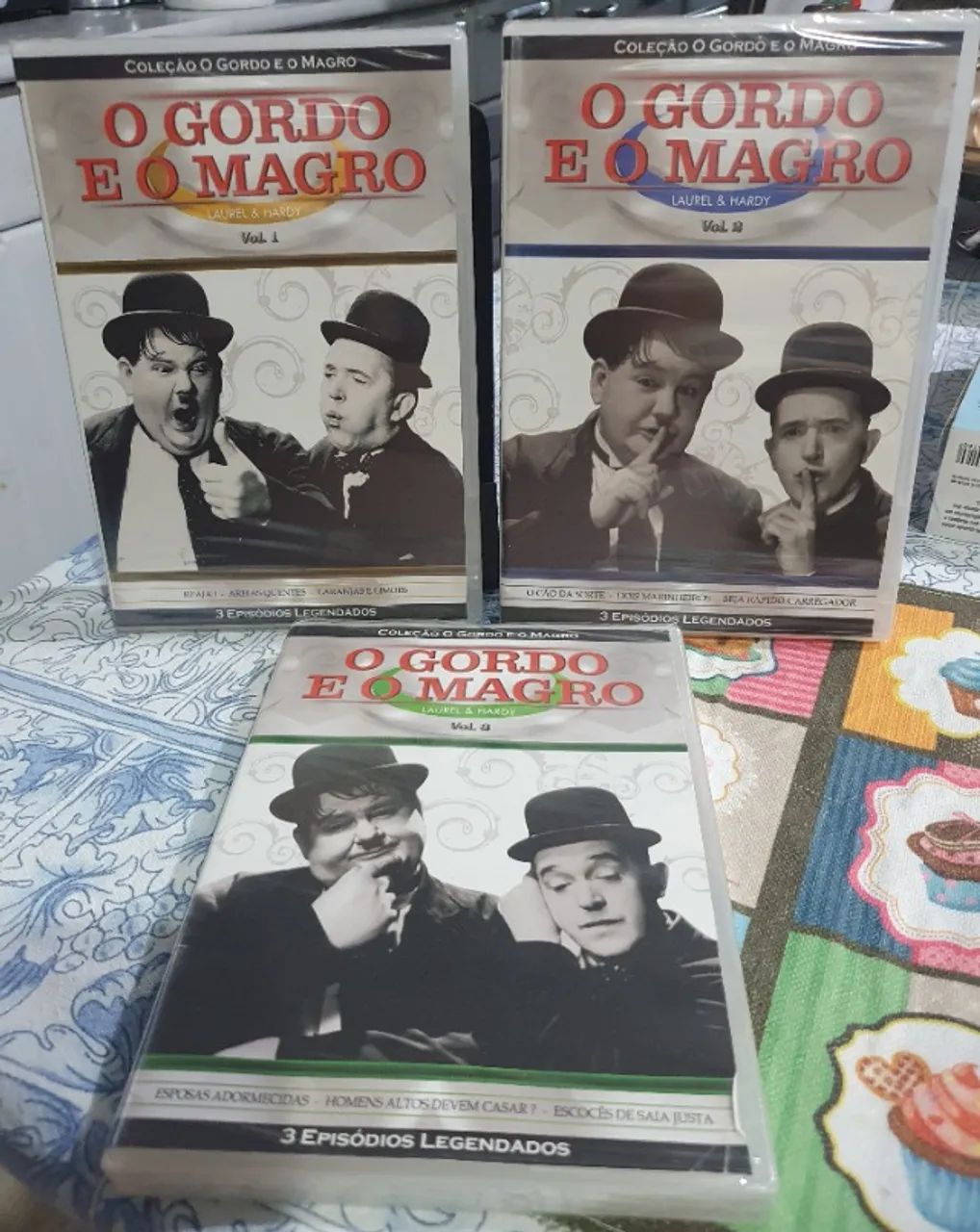 DVD O Gordo e O Magro 1ª e 2ª Temporada Box C/3 Dvds cada Lacrados Original - Foto 3