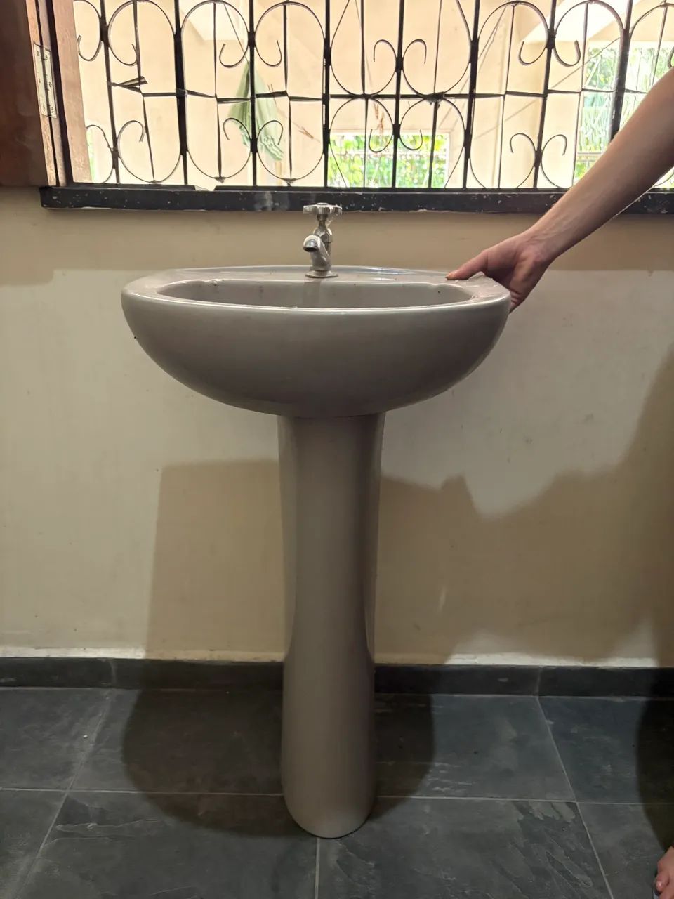 Pia de cerâmica 64840784276481121