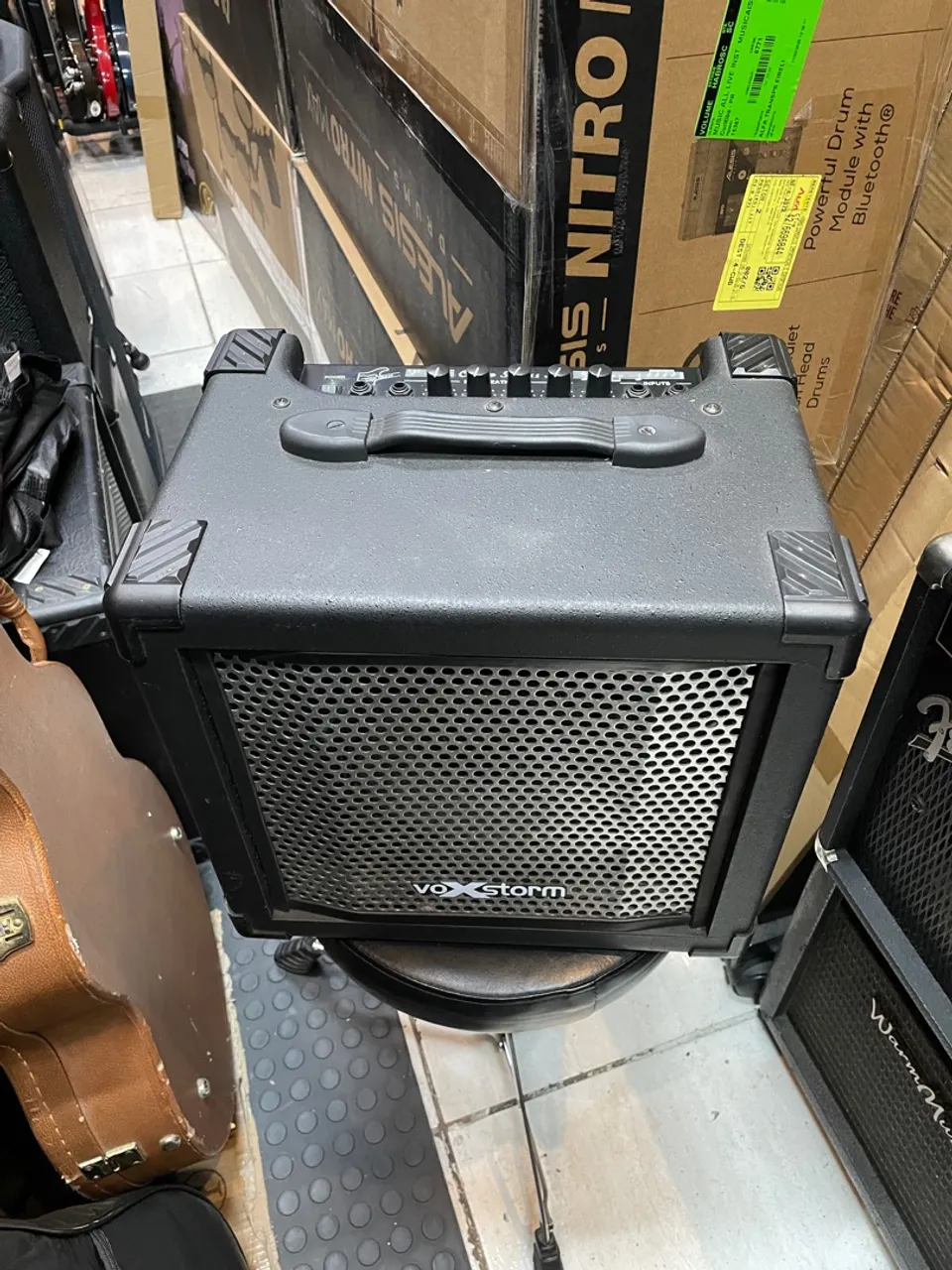 Amplificador de Contrabaixo Voxstorm