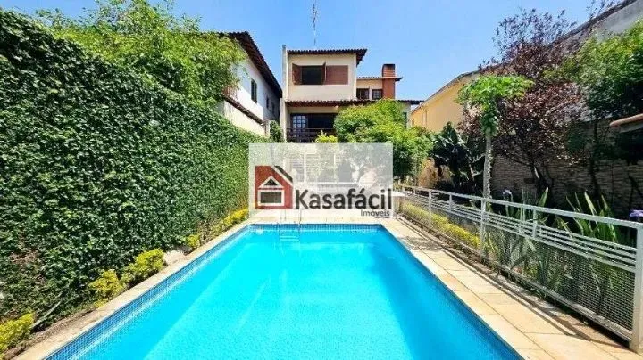Casa com Piscina, para Locação, Planalto Paulista.