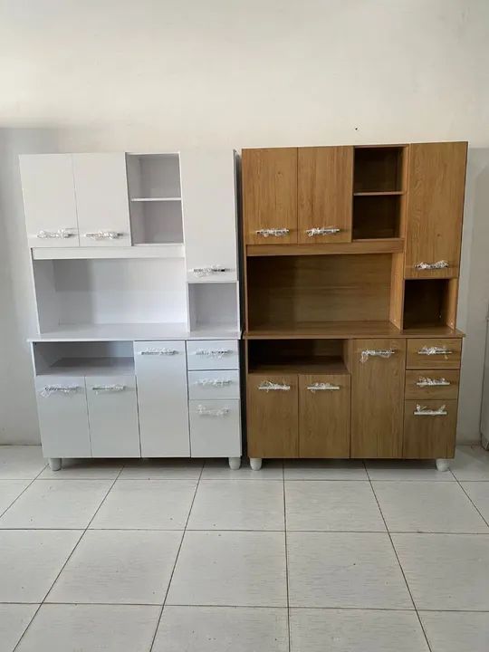 Armários de cozinha - Branco e Amadeirado
