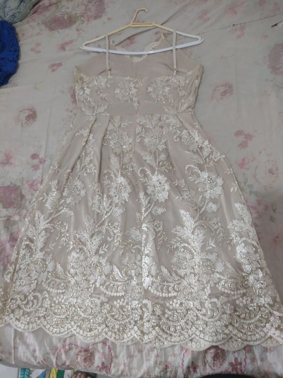 Vestido de renda nude para festa - Foto 2