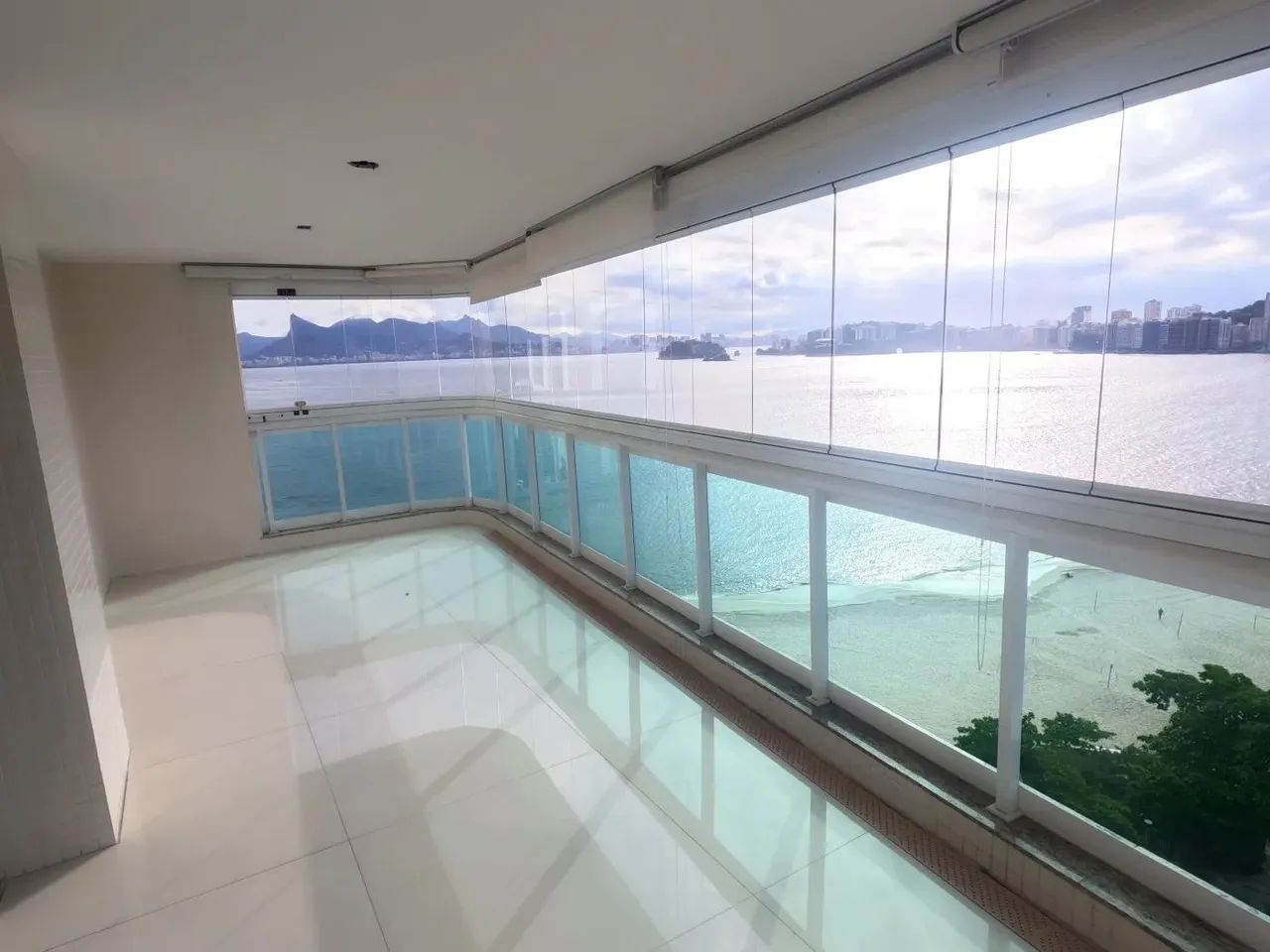 Apartamento para Locação em Niterói, Icaraí, 4 dormitórios, 3 suítes, 4 banheiros, 2 vagas - Foto 3