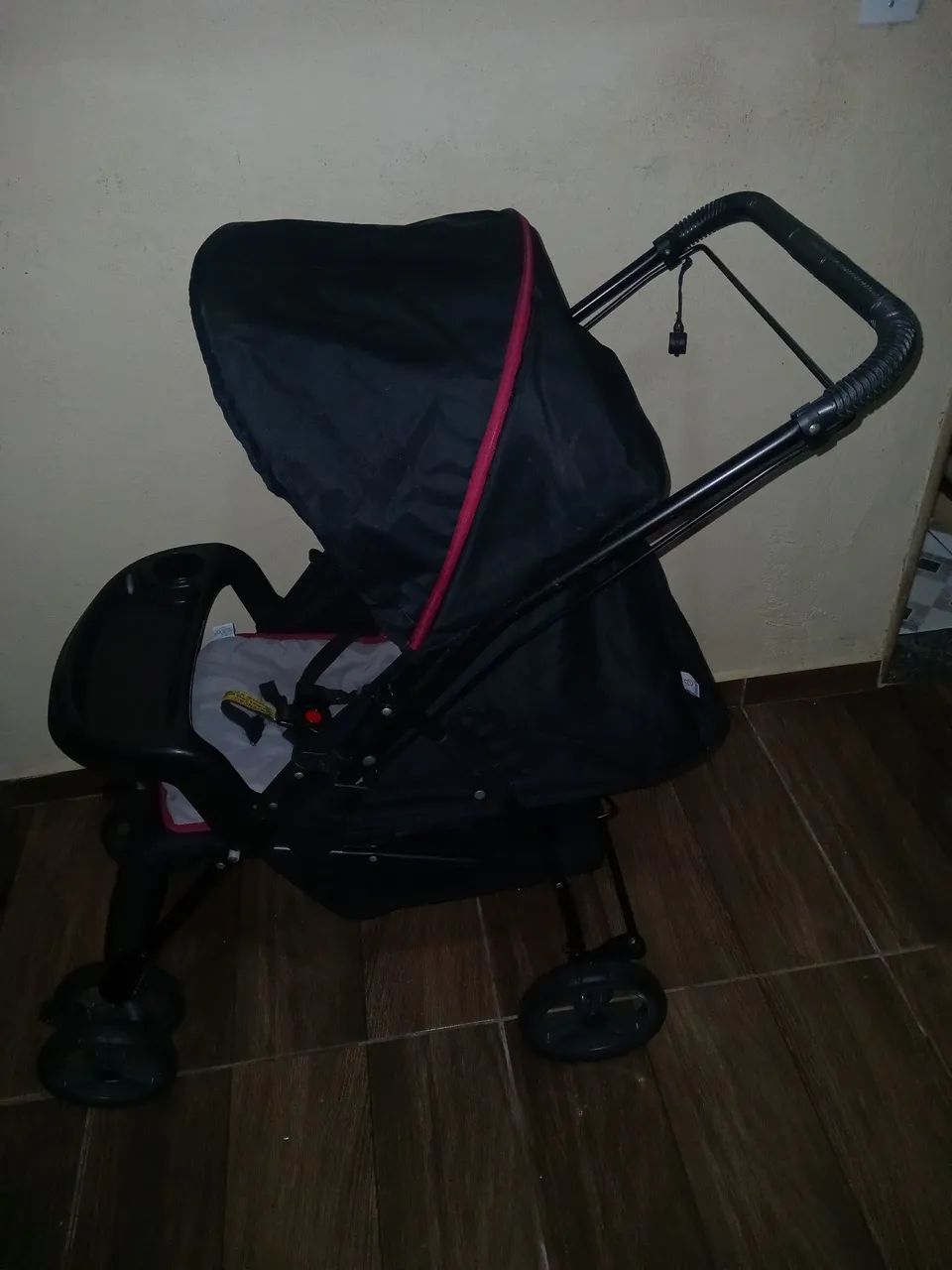 Carrinho de bebê galzerano ótimo estado entrego apenas em itapetininga-sp entrega gratuita - Foto 3