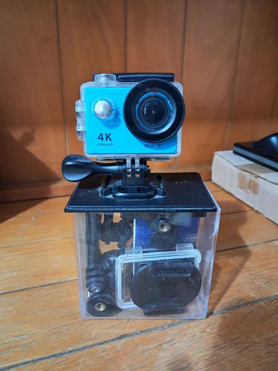 Câmera tipo GoPro 4K Ultra HD com Acessórios