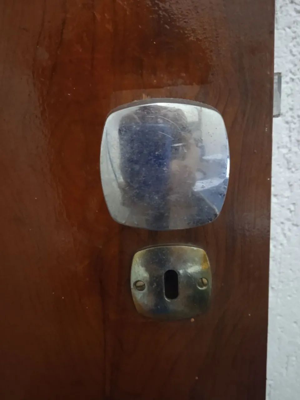 Fechadura de aço e 3 dobradiças RS55. Entrego 