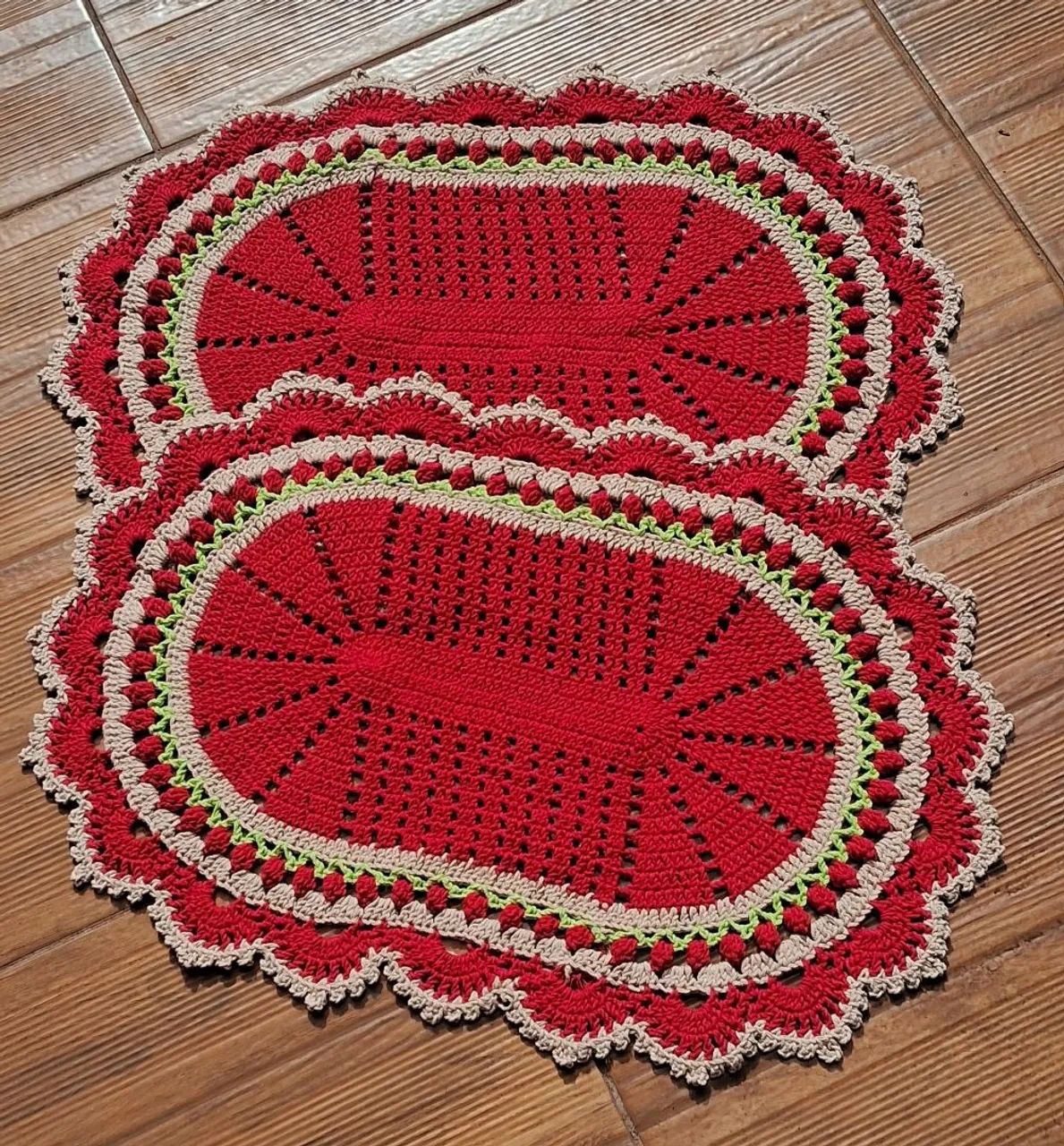 Kit 2 Tapete Oval Crochê Vermelho e Bege