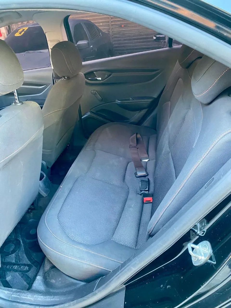 VENDO CHEVROLET ÔNIX 2014,PEQUENA ENTRADA+R$549,20 FIXAS !!!  - Foto 4