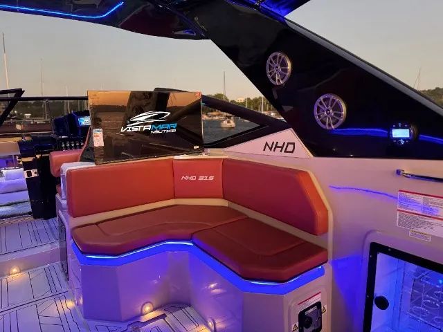 Lancha NHD 31.5 com parelha Mercury 225hp 4T - Zero milhas (Pronta Entrega) - Foto 8