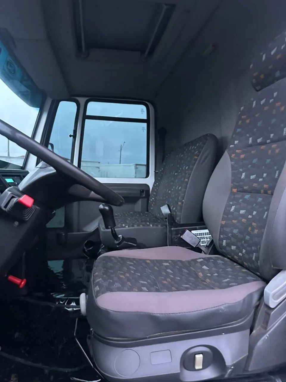 Ford Cargo 1119 ano 2014 baixa km apenas 88 mil km - n * 10160 1016 accelo vw - Foto 4
