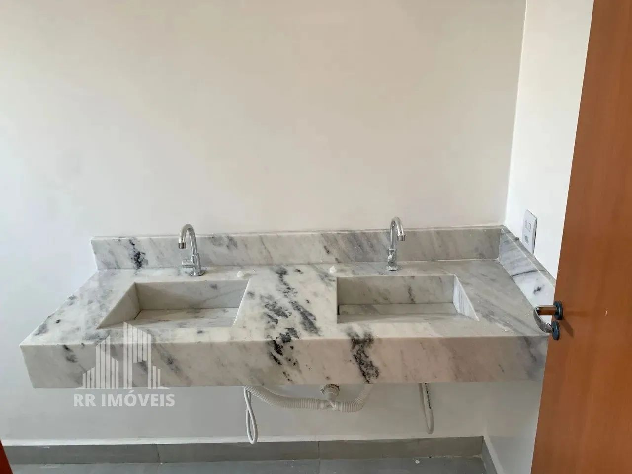 RRCOD0050D LINDA CASA MODERNA A VENDA 184m² - JARDIM RECANTO DAS ÁGUAS - OPORTUNIDADE - 3  - Foto 5