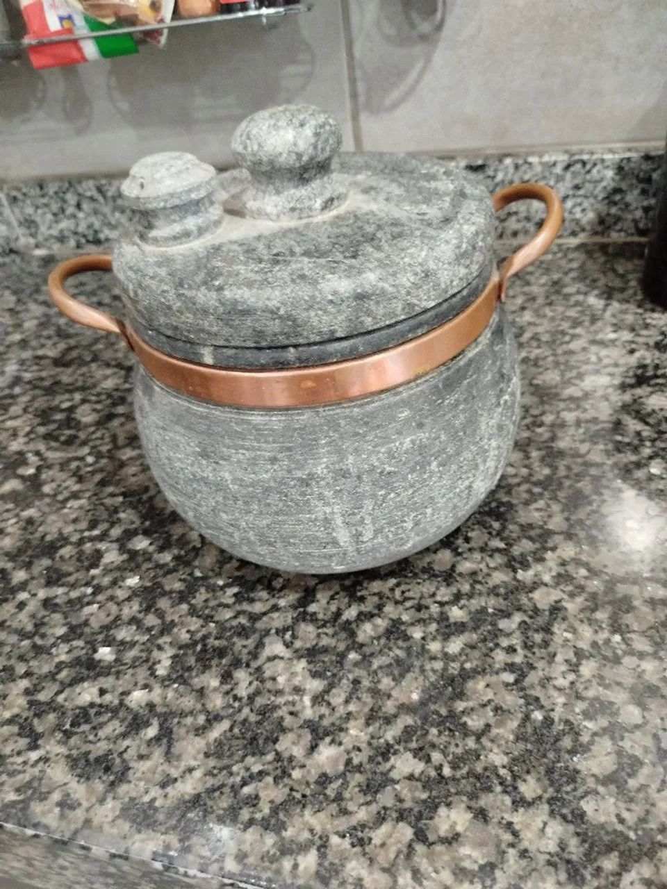 Panela de pressão de Pedra 3L