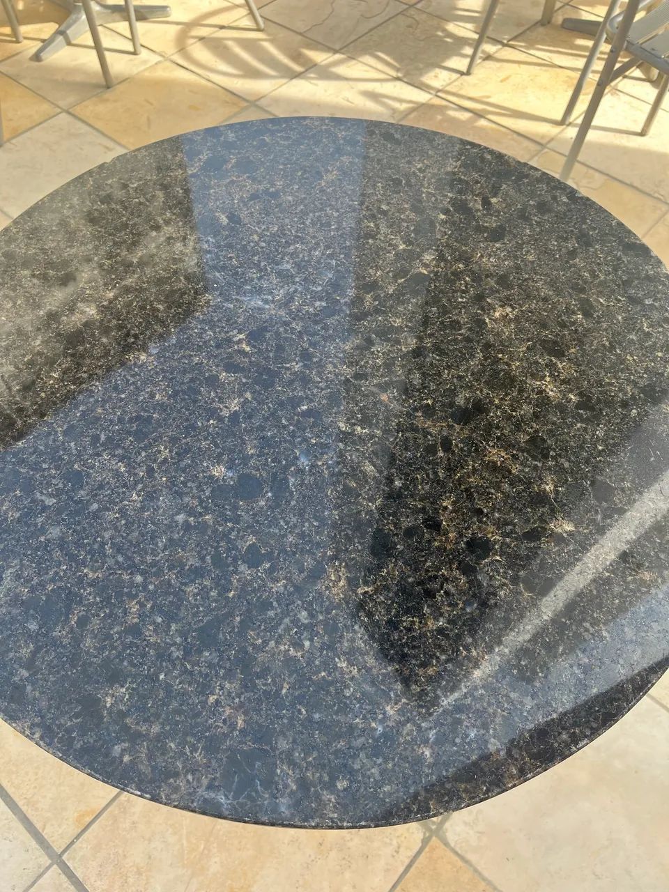 Mesa e cadeiras para área externa 64739708001025123