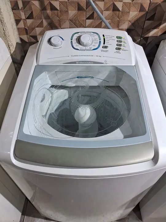 Máquina de lavar roupa electrolux 10kls (SEMI-NOVA) REVISADA NA GARANTIA 