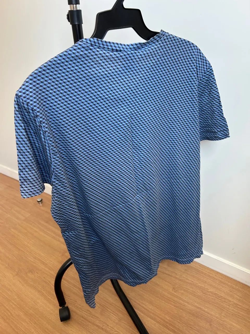 Camiseta Malwee Estampada Geométrica G - Foto 3