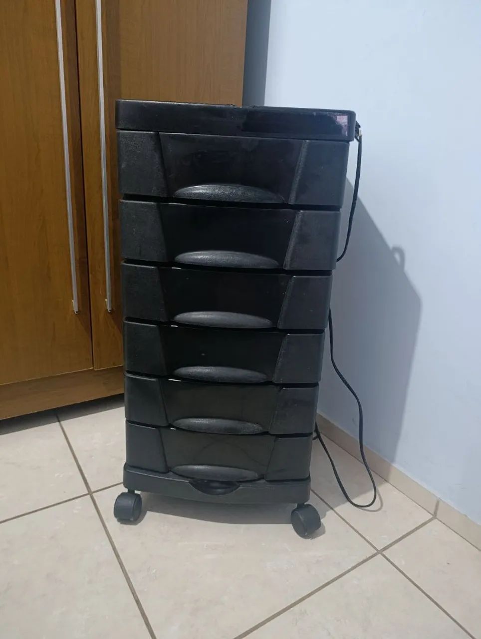Auxiliar de cabeleireiro 