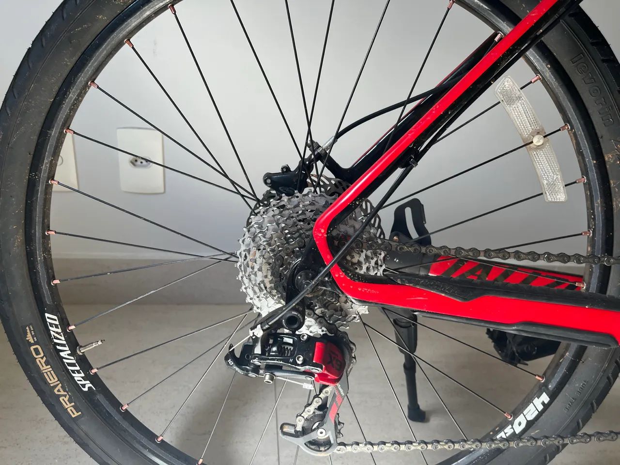 Bicicleta specialized em carbono - Oportunidade  - Foto 3