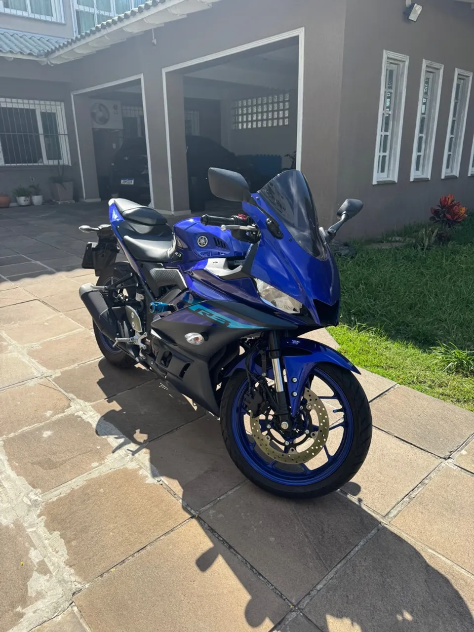 Yamaha R3