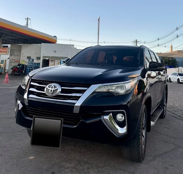 Vendo Toyota SW4 SRX 16/16 Diesel Aut.