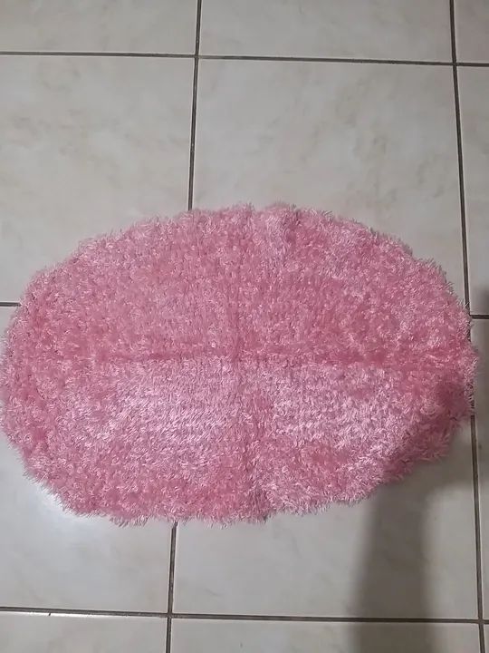 Tapete dois com redondo ,oval, rosa crochê . - Foto 2