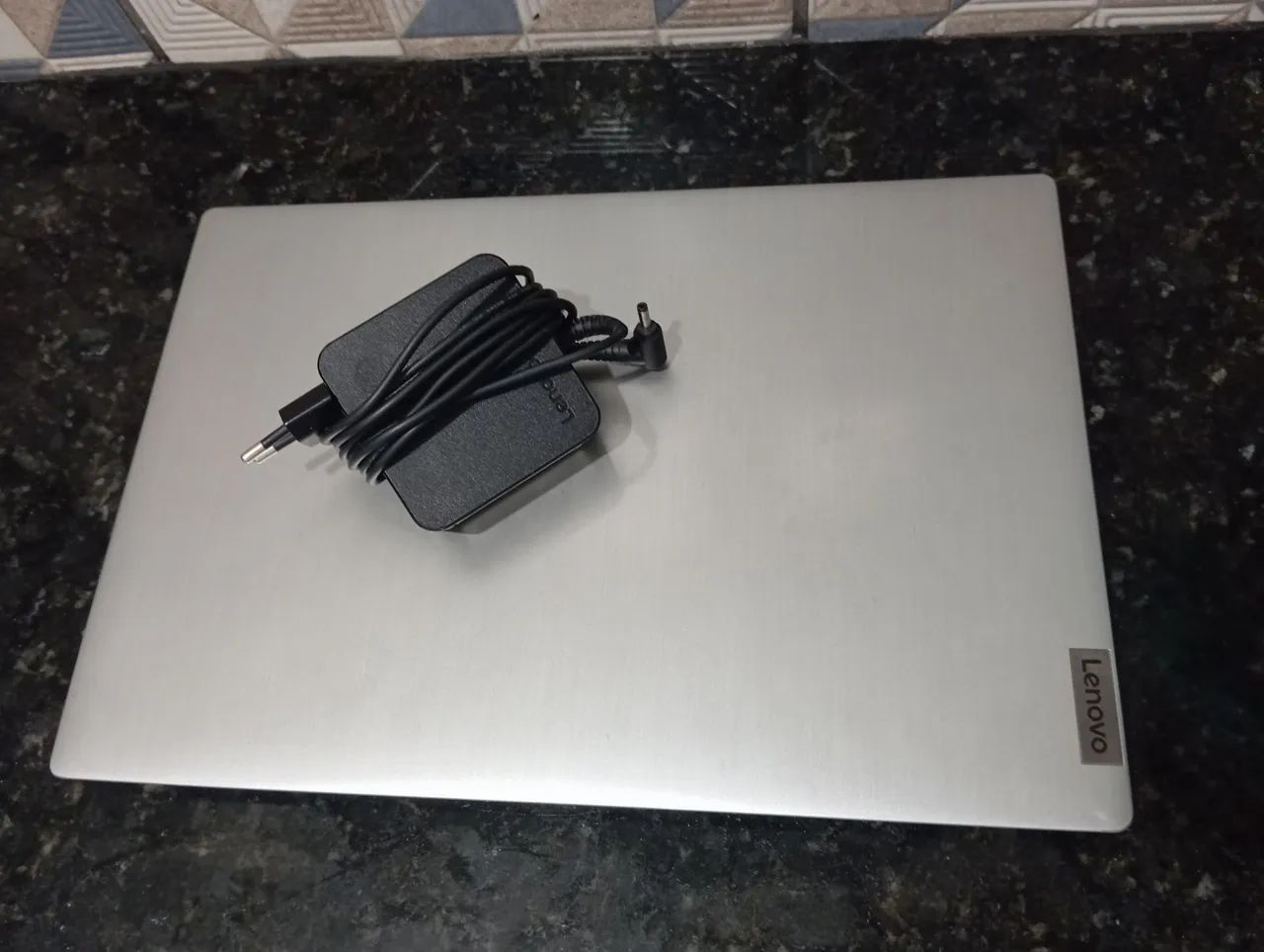 Notebook Lenovo - Tela grande e design elegante - Foto 5