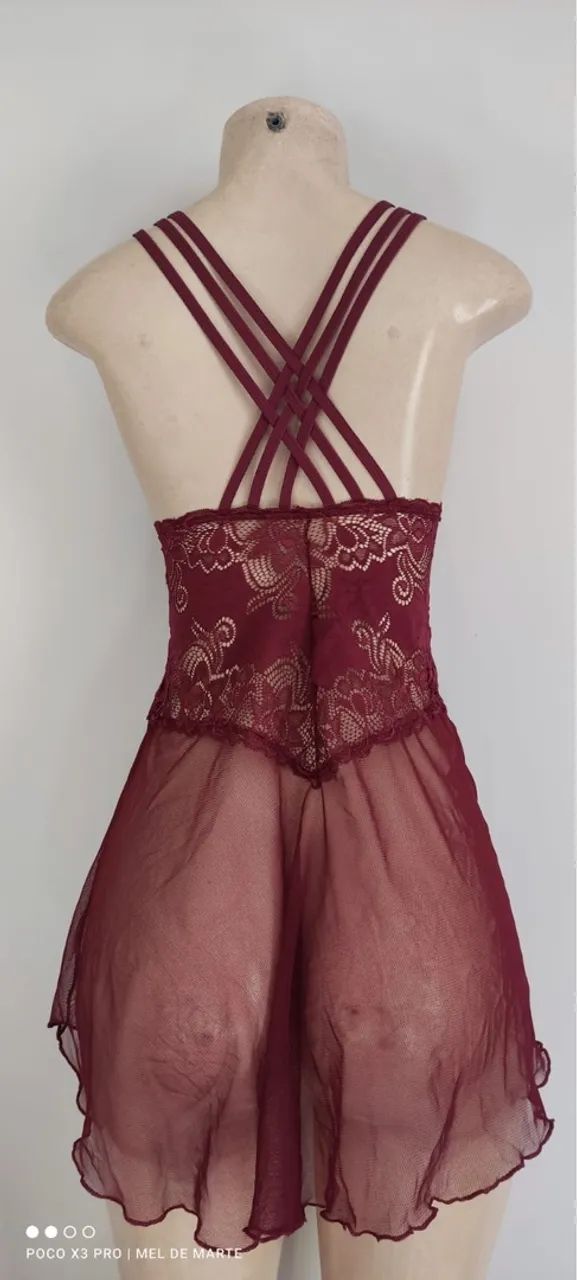 Camisola bordo com detalhes em renda 