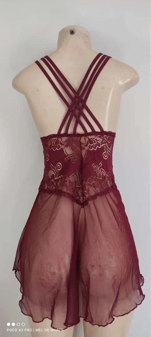 Camisola bordo com detalhes em renda