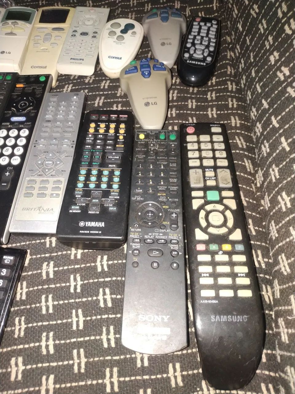 Controles remotos diversos  - Foto 3