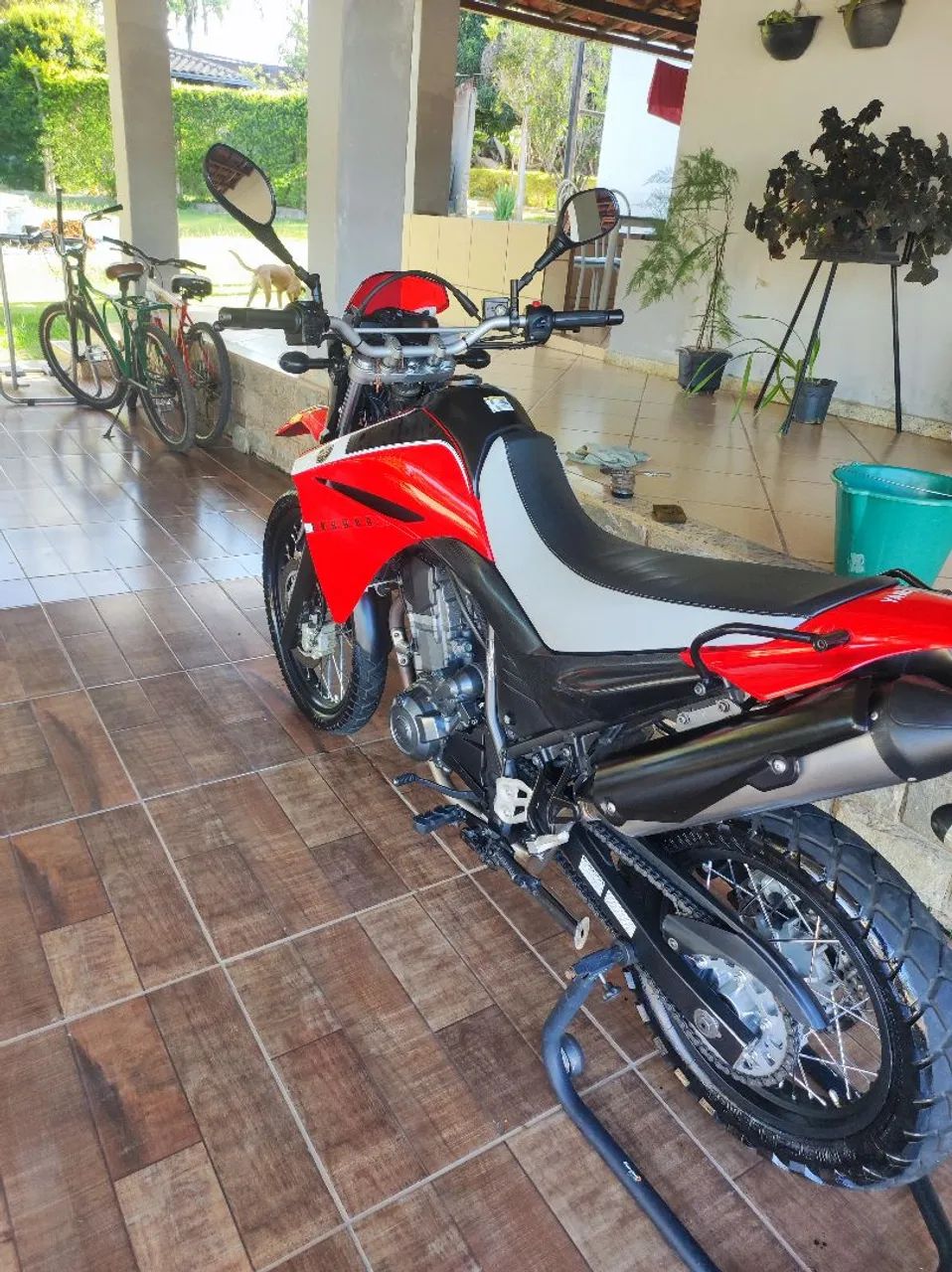 XT 660r,moto de procedência, segundo dono, bateria nova, pneu traseiro original novo.