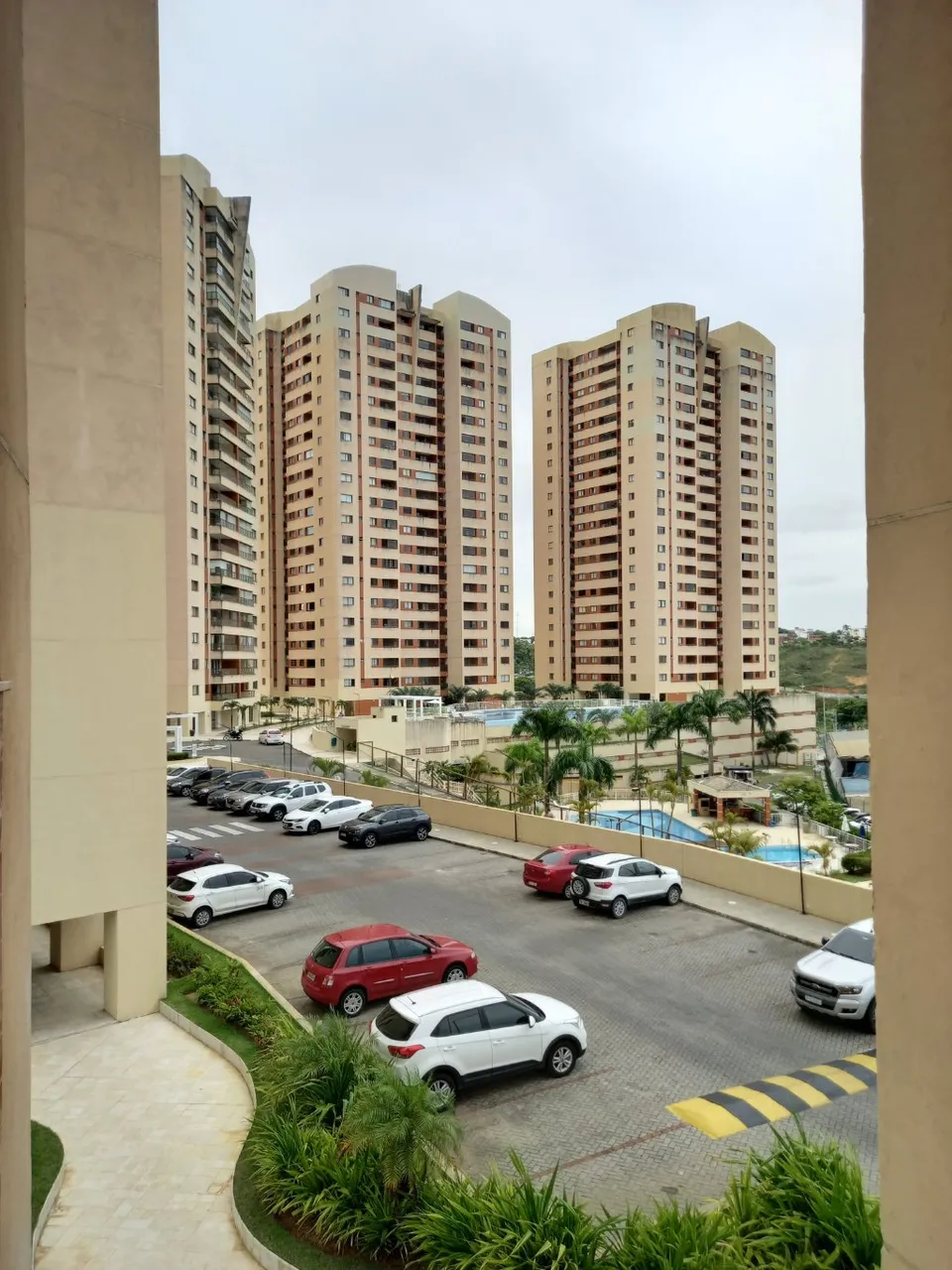 Alugo Apartamento no Brisas