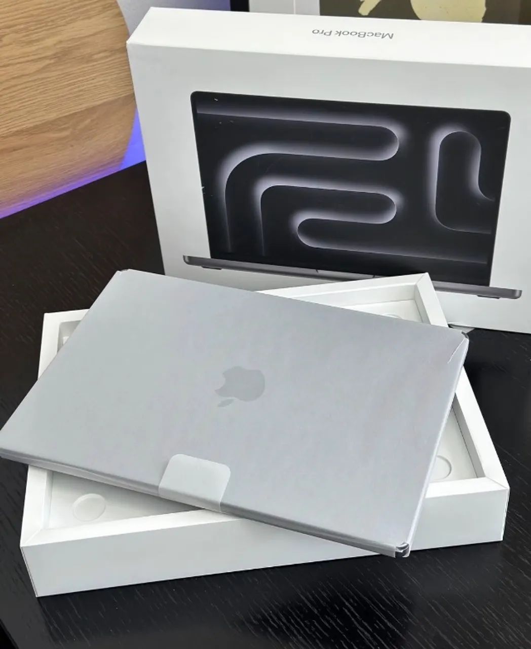 美品Mac Book Pro M3Proチップ2023 512GB 電池100% 美品Mac Book Pro M3Proチップ2023 512GB 電池100% Amazon.com: Apple