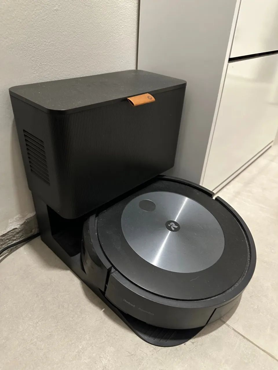 Robô aspirador de pó Roomba iRobot