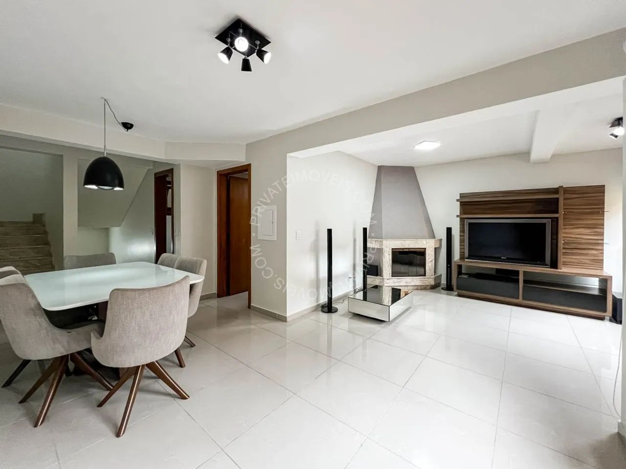 Casa mobiliada em condomínio para alugar no Boa Vista com 3 quartos (2 suíte)